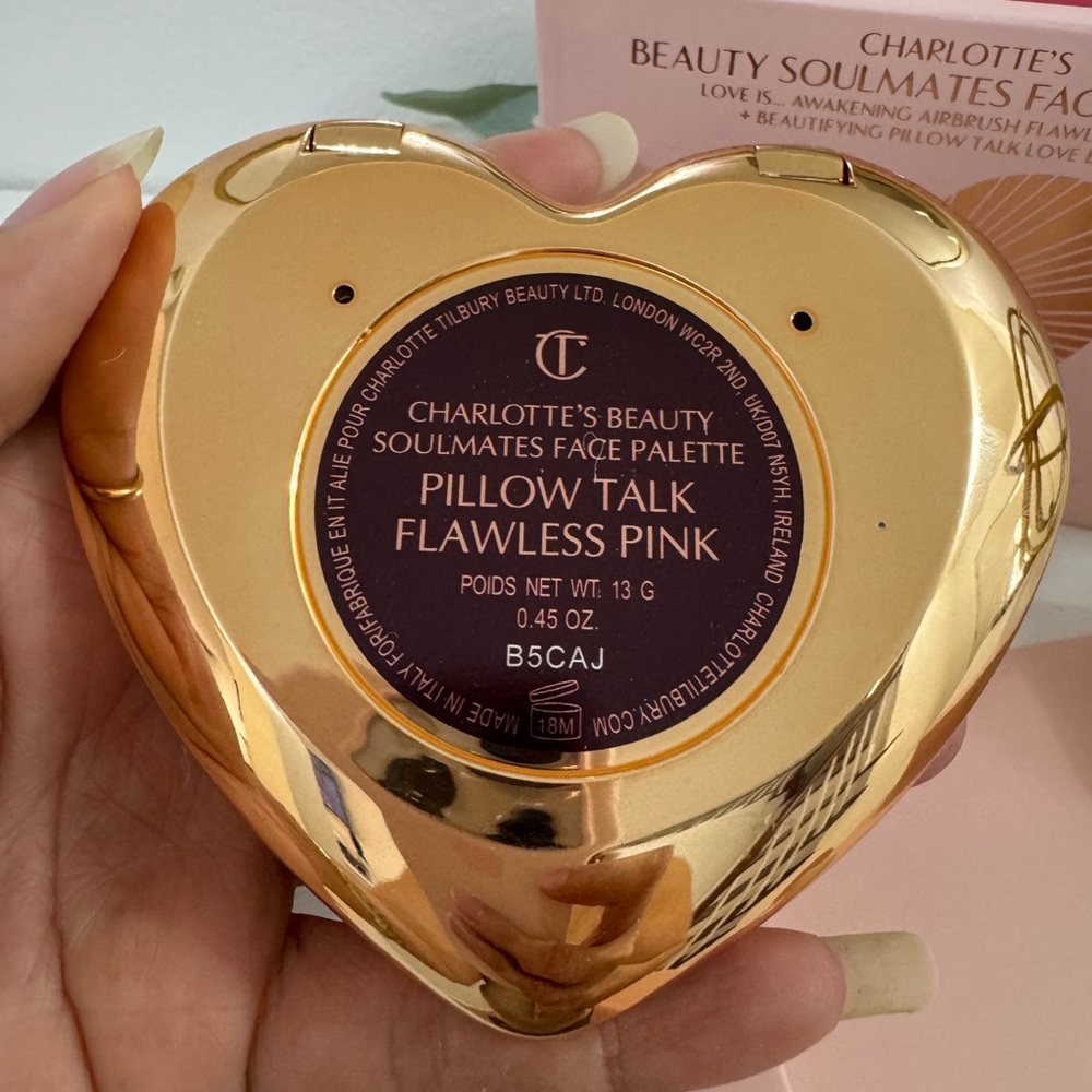 Charlotte Tilbury Beauty Soulmates Face Palette - Pink and Cream - Picture 7 of 11